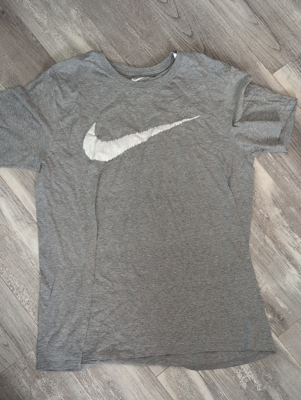 Nike Gray Men's Short-Sleeve Logo T-Shirt